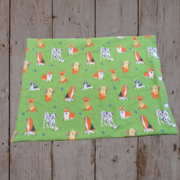 Heating Pad Cover, 12 x 15, Soft Green Flannel With Dogs, 3 Snap Closure - Picture 4 of 4